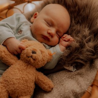 Tage mit Babyduft sind meine Lieblingstage 💕 Evtl. hab ich heute gleich 2,5 Mal das Vergnügen – und das halbe Baby könnte ein lang ersehnter Shooting-Wunsch von mir sein 🥹🥹🥹 Ohhh wird das ein wunderschöner Tag heute… los geht‘s!

Ratet gern mal in den Kommentaren, was für heute geplant ist 🤭

#natürlichefotografie #babyfotograffrankfurt #erinnerungenfürsleben #babyglück